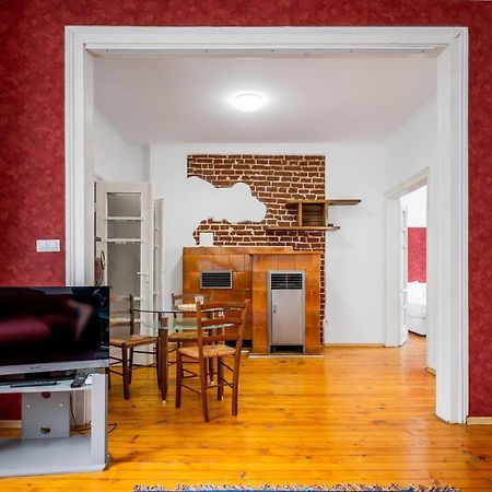 Sofia'S Vintage Gem: Spacious 2Bd Flat On Solunska Exterior photo