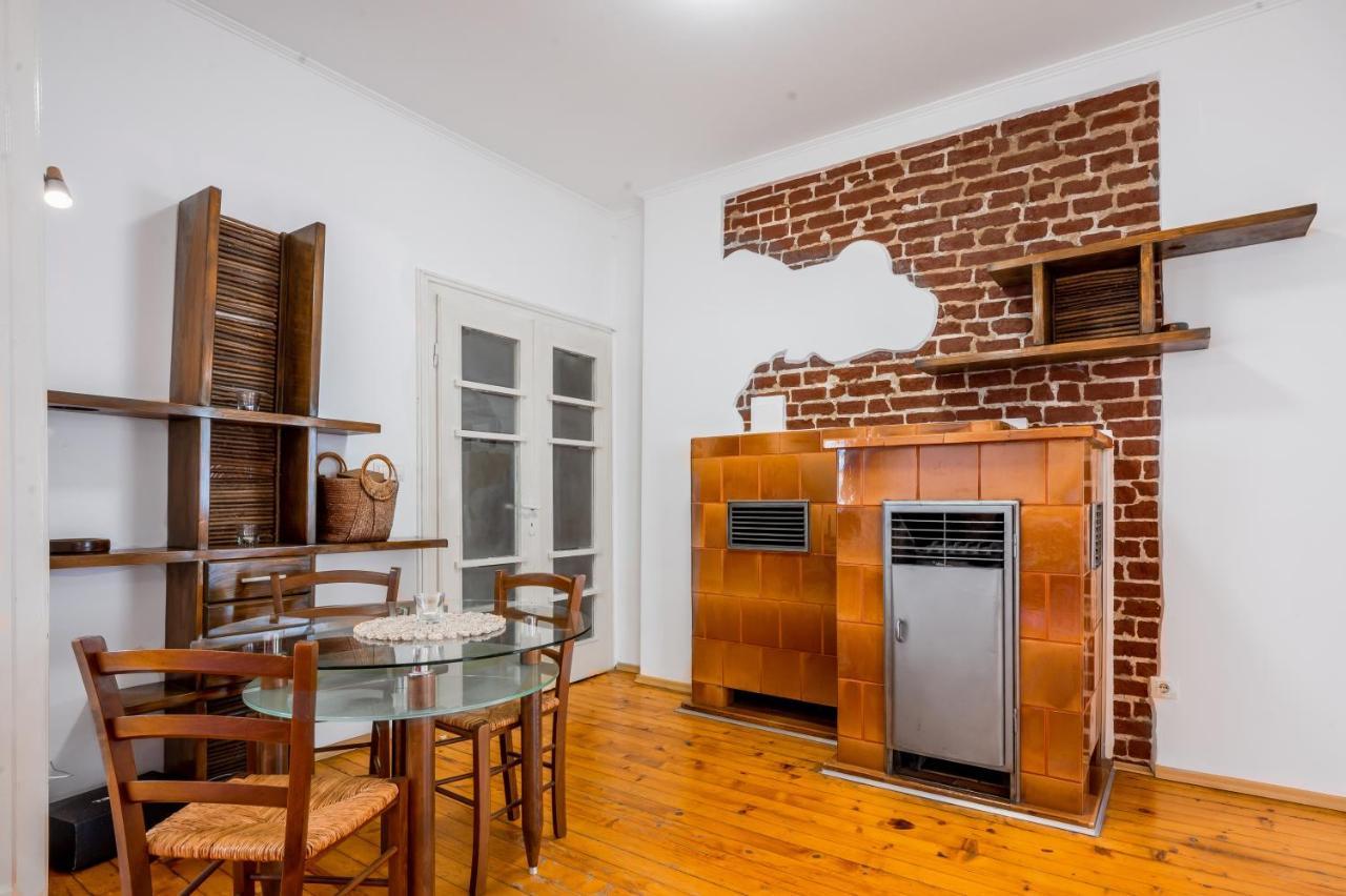 Sofia'S Vintage Gem: Spacious 2Bd Flat On Solunska Exterior photo